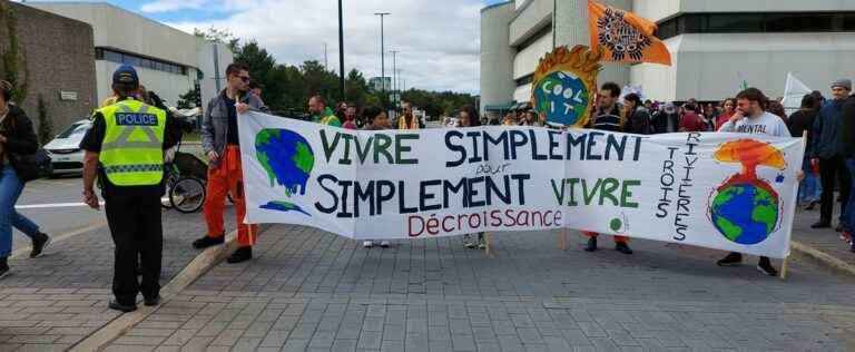 A thousand people walk for the climate in the streets of Trois-Rivières