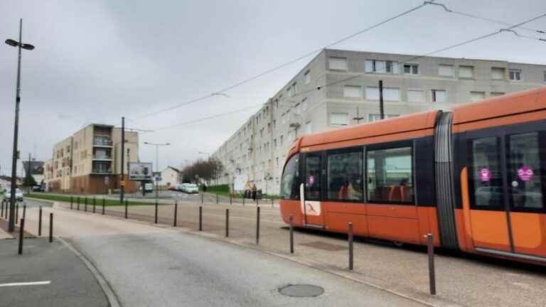 A tram vandalized by children in the Bellevue district of Le Mans