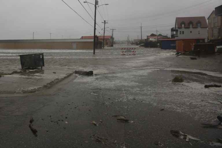 Alaska hit by heavy storm