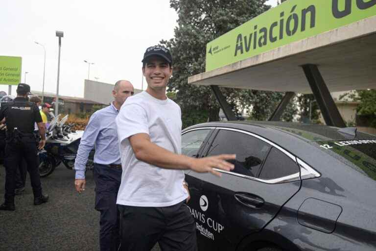 Alcaraz back in Spain for the Davis Cup