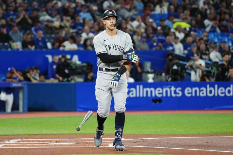 American League |  Aaron Judge joins Roger Maris with his 61st home run of the season