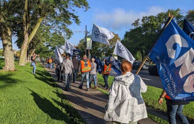 Beginning of a 200 km march to demand employment insurance reform