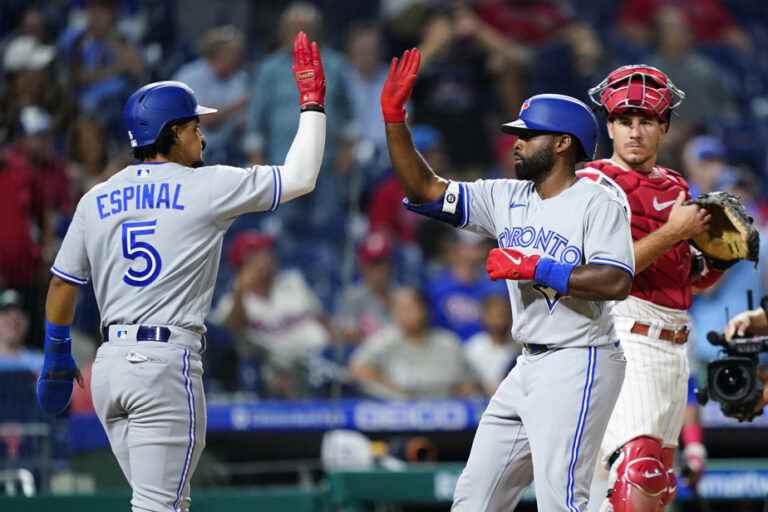 Blue Jays beat Phillies