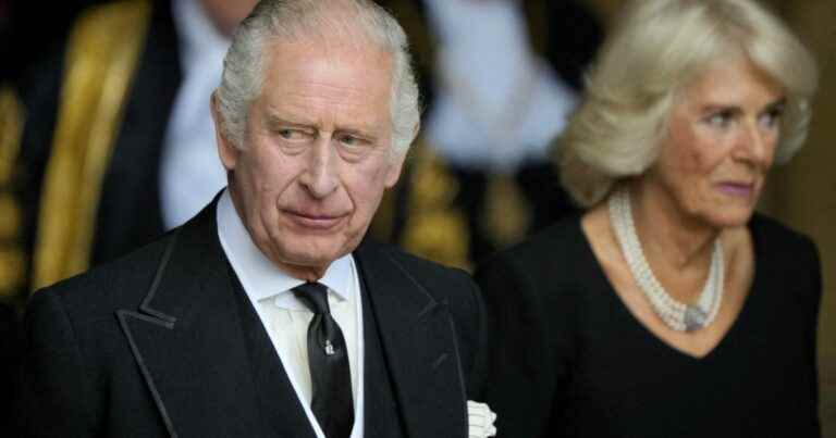 Charles III: He launches a big wave of layoffs in his staff, in full national mourning