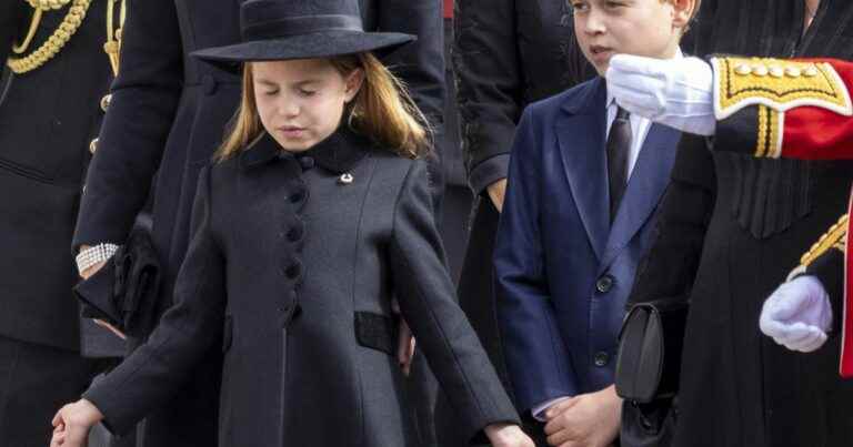 Charlotte of Wales accomplice with Meghan Markle?  This tender and surprising gesture exchanged in the middle of the ceremony!