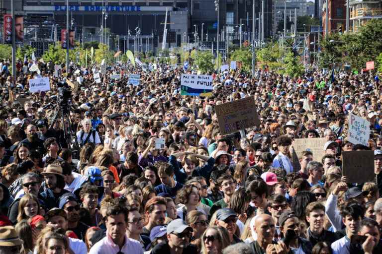 Climate |  All together behind the youth