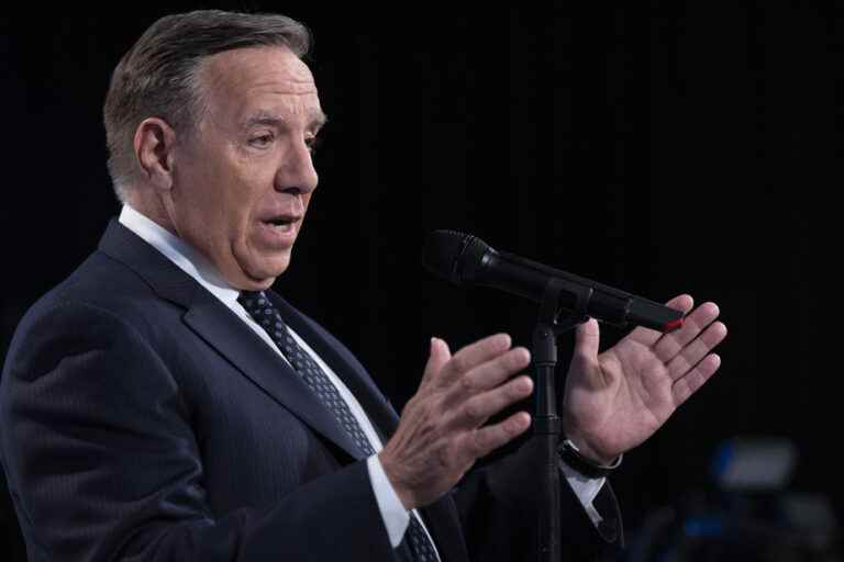 Controversial remarks |  Legault apologizes for the second time