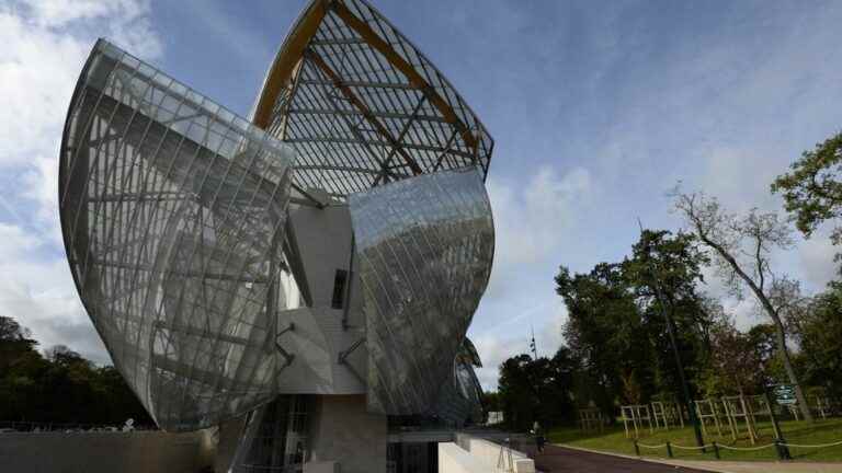 Does the Louis Vuitton Foundation have the right to a “private life” protected by law?