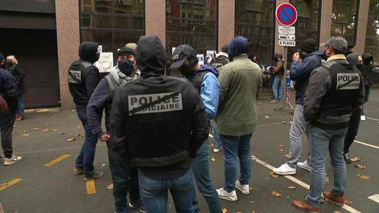 Dozens of police demonstrate in Lille and Bordeaux against the reform of the judicial police