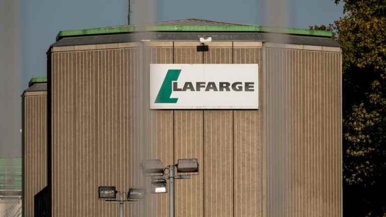 End of the strike at the Lafarge-Holcim cement plant in Saint-Pierre-la-Cour