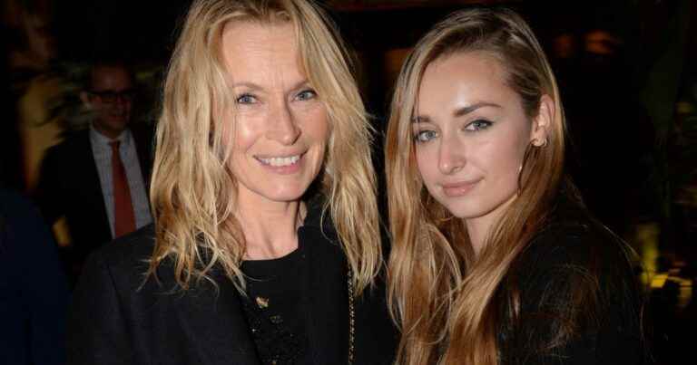 Estelle Lefébure and Emma Smet: Very short dresses and XXL hairstyles… mother and daughter are causing a sensation!