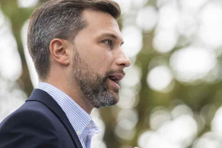 Fight against climate change |  “You have to be responsible”, answers Nadeau-Dubois to Legault