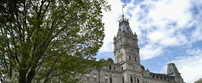 Finances of Quebec: a budget deficit of $214 million at the beginning of the year