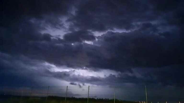 Hail, wind, and sand from the Sahara this Wednesday evening in the former Midi-Pyrénées region