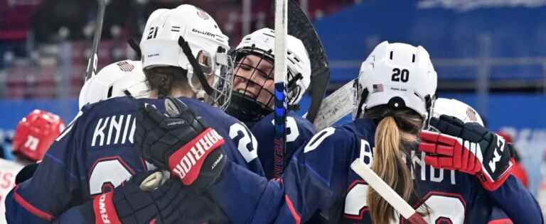 Hilary Knight becomes Worlds most prolific player