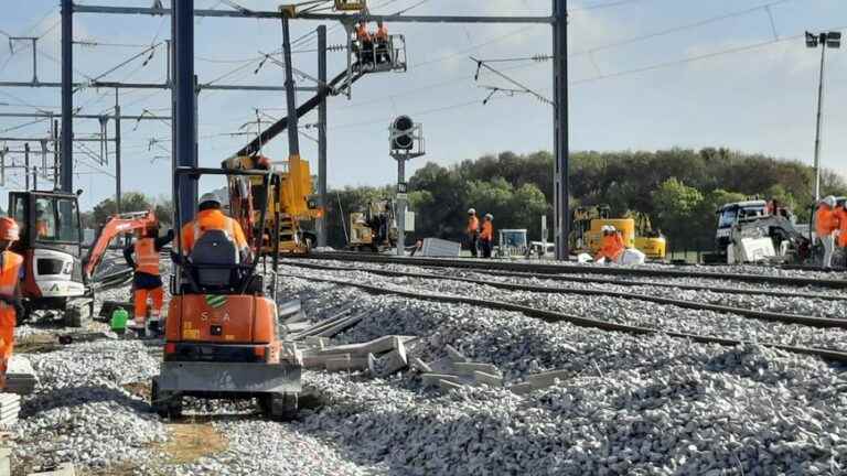 IN IMAGES, IN PICTURES.  Behind the scenes of the Donges industrial sites railway bypass project