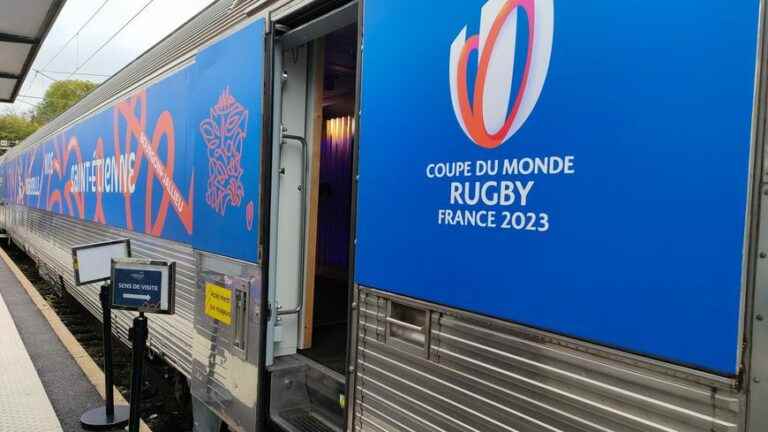 IN PICTURES – The 2023 Rugby World Cup train stops in Bourgoin-Jallieu in Isère