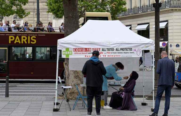 In France, the end of summer marks a possible eighth wave of COVID-19