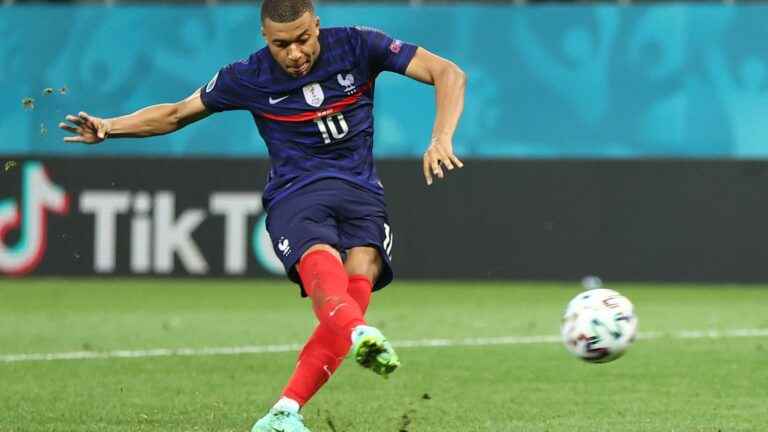 after the disappointment of the Euro, is the France team preparing for penalties before facing Poland?