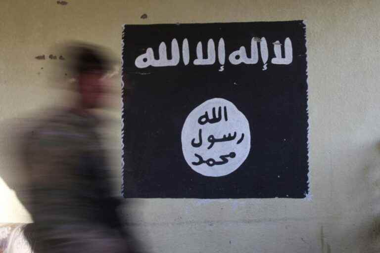 Islamic State Group |  Canadian informant allegedly helped smuggle teenage girls into Syria