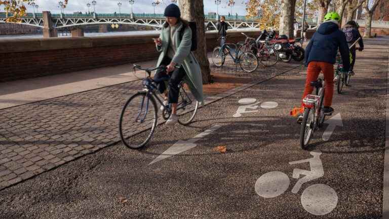 “It’s a very good first step, but we have to see the rest of the financial roadmap”, reacts an association of bicycle users