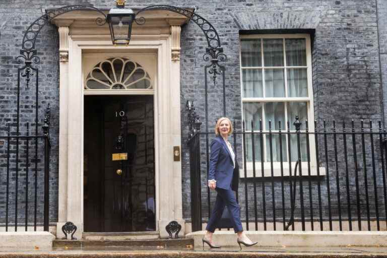 Liz Truss settles down with family in Downing Street