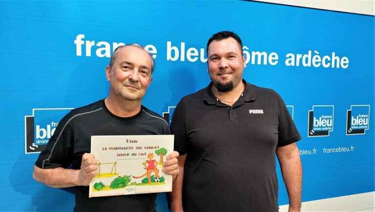 Lolo Bret and Nicolas Girard, authors of the children’s book “Titou the mongoose who wanted to play football”