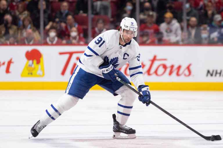 Maple Leafs |  Injured, John Tavares will be out for at least three weeks