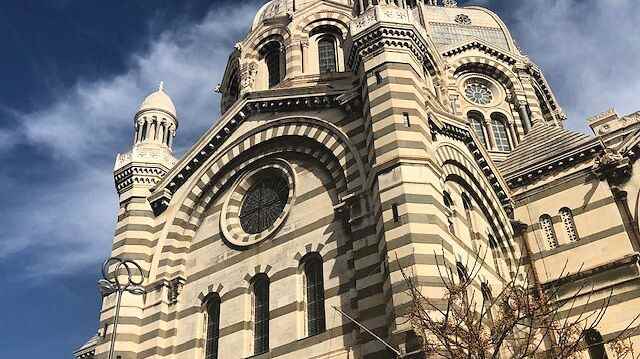 Marseille celebrates its cardinal during a mass this Sunday at La Major