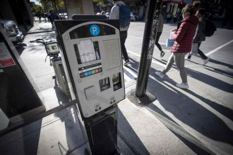 Montreal |  Fraud attempt on parking payment terminals