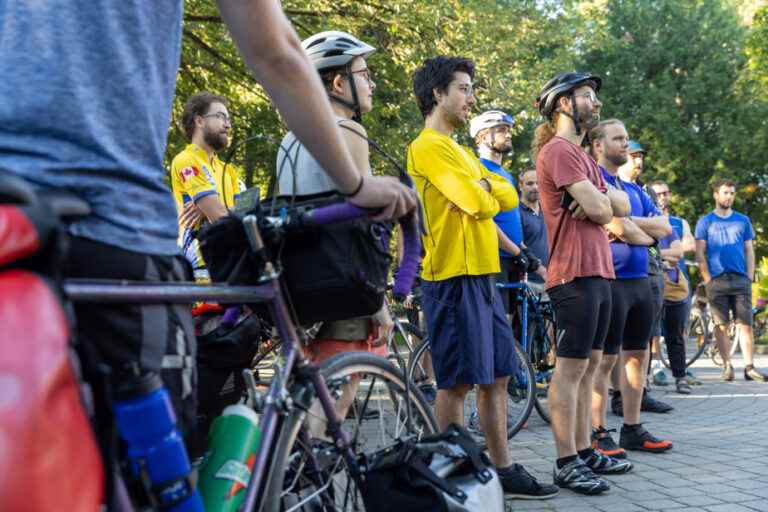 Montreal-Quebec on two wheels for a “national bicycle policy”