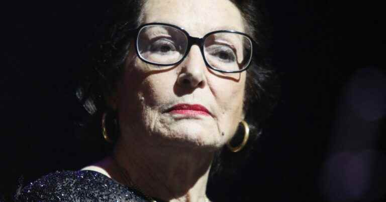 Nana Mouskouri very weakened, she would no longer leave her home