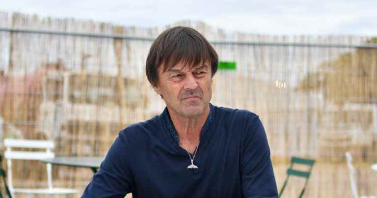 Nicolas Hulot reappears in worn t-shirt and faded jeans in Saint-Lunaire: his superb house has become an attraction