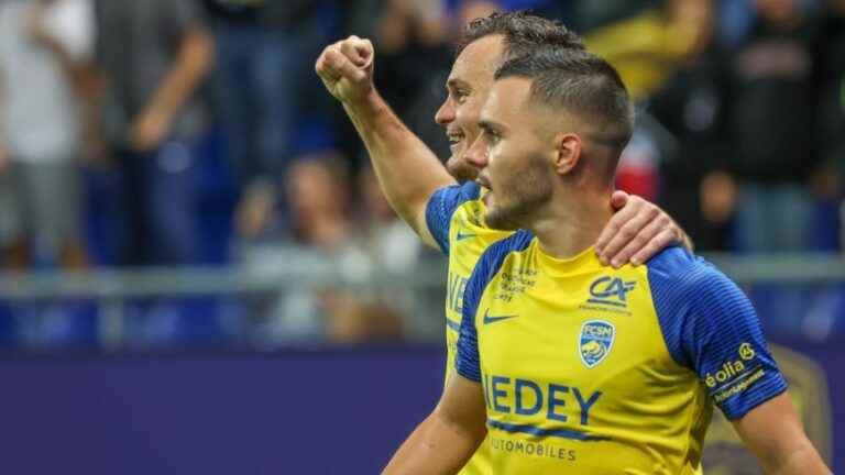 Sochaux conquering Dijon