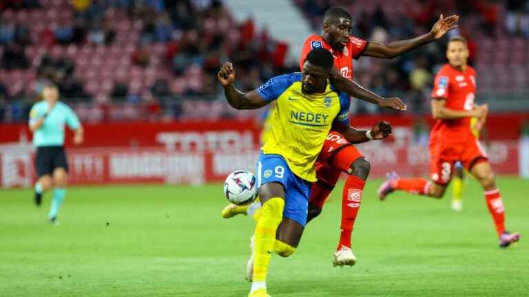 Sochaux on the throne of Ligue 2 after their victory in Dijon (0-2)