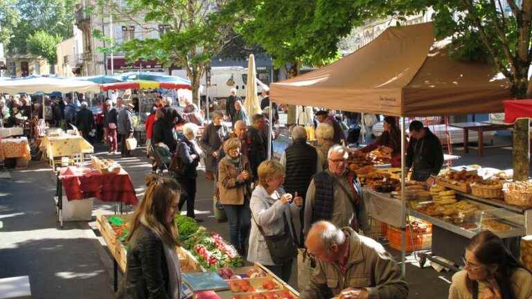 The France Bleu market tour stops in Bergerac on Saturday October 1, 2022