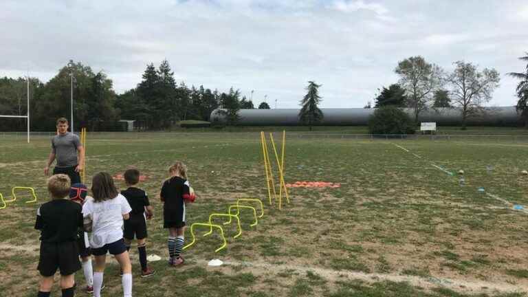 The children of the Stade Poitevin rugby school adapt to the drought on the pitch