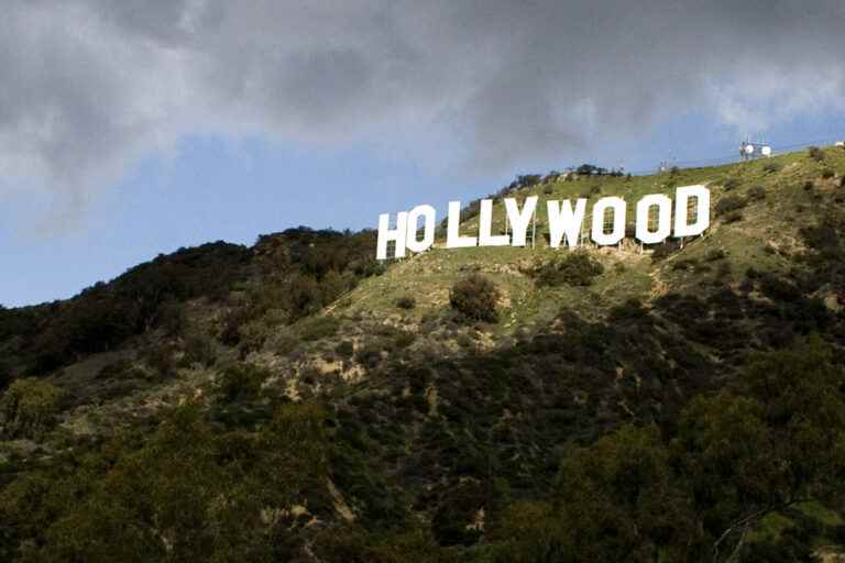 The famous “Hollywood” letters will be restored