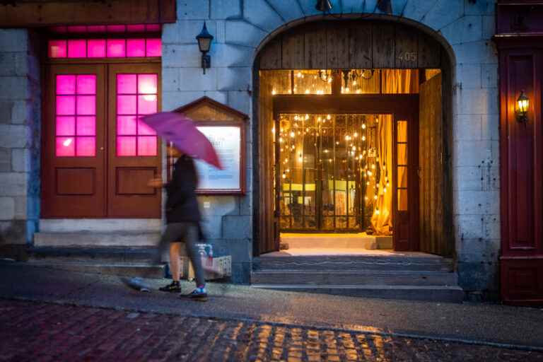 The house of whispers in pictures |  Light on the architecture of Old Montreal