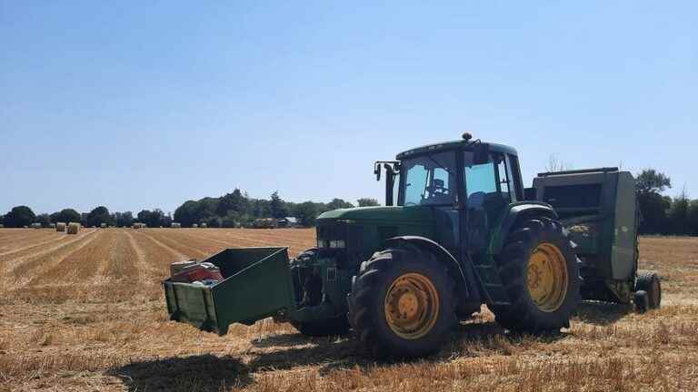 The price of tractors has increased “by 10 to 30%” deplores the Mayenne dealer Lesieur