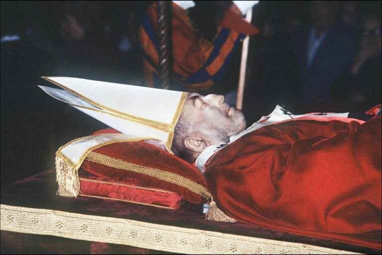 The “smiling pope” John Paul I beatified in Rome