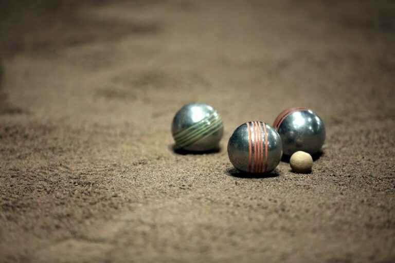 Toulouse crowned capital of petanque with more than 100 bowling alleys