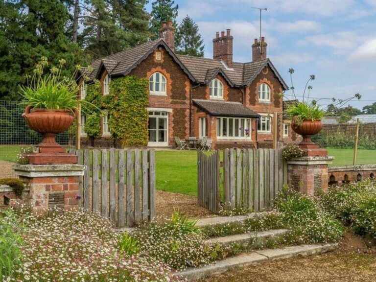 TripAdvisor offers the rental of its Garden House at the Sandringham estate