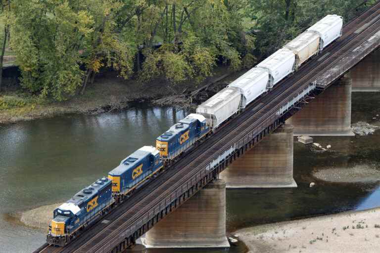 US under threat of major rail freight strike