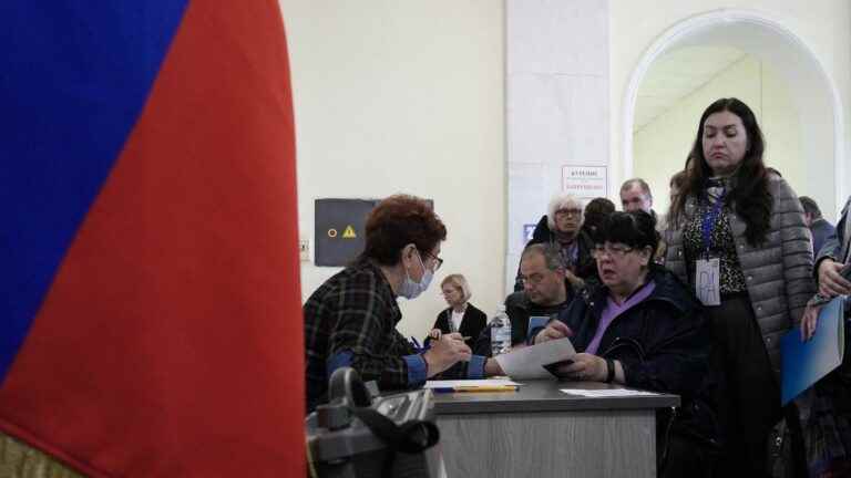 Ukrainian refugees in Russia also vote in annexation “referendums”