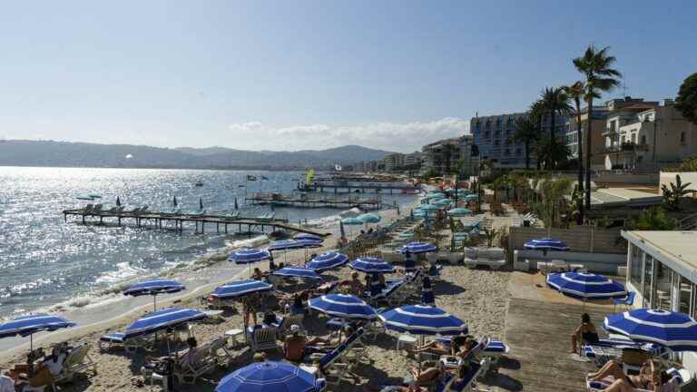 VIDEO.  SOS Racisme files a complaint for racial discrimination against two private beaches on the Côte d’Azur