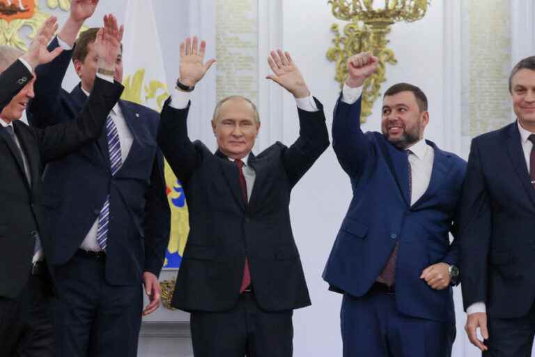 War in Ukraine, day 219 |  Putin signs annexation of four Ukrainian regions