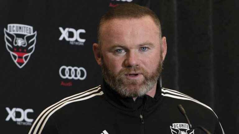 Wayne Rooney, the coach of DC United, replaces his player, author of racist comments on the field