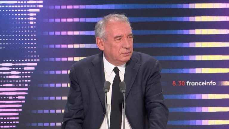 “We have a duty of asylum” to welcome Russian deserters, according to François Bayrou