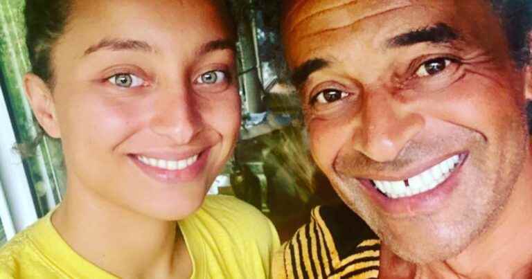 Yannick Noah: His daughter Eleejah topless, in communion with nature